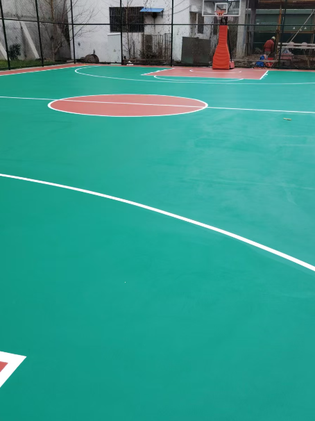 建阳 球场长期使用易出现地面开裂